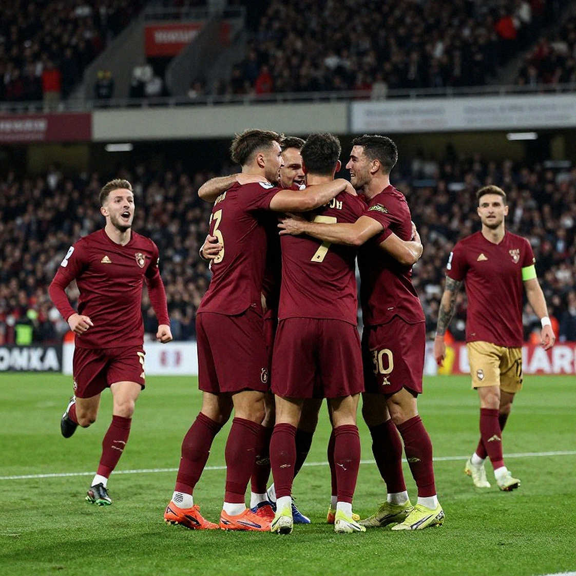 Bóng đá Việt Nam và cú lừa thể lực: Vì sao AFF Cup 2026 chưa trả lời được câu hỏi lớn nhất